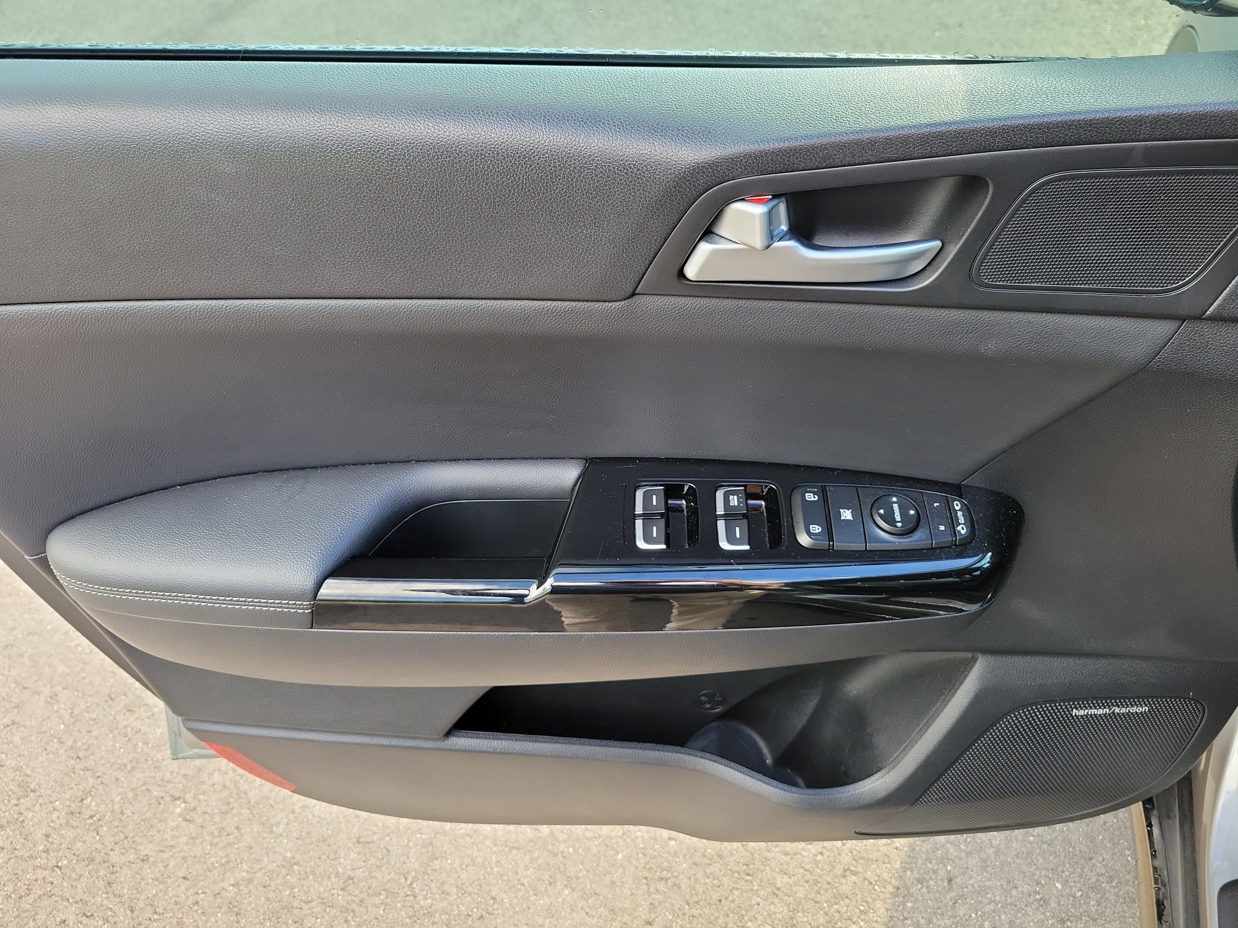 Used 2020 Kia Sportage SX FWD image 20