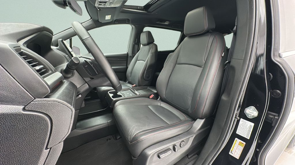 Used 2025 Honda Odyssey Sport-L image 13