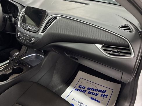 Used 2025 Chevrolet Malibu LT image 26