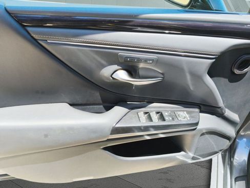Certified 2021 Lexus ES 350 w/ Premium Package FWD image 8
