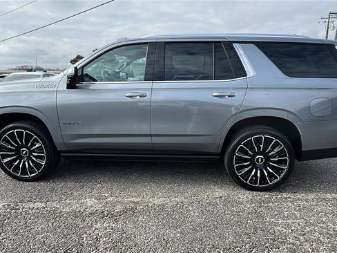 New 2026 Chevrolet Tahoe High Country w/ LPO, Illumination Package image 8