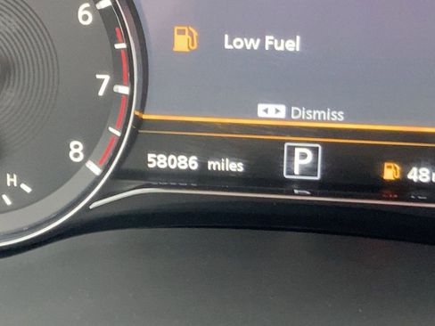 Used 2023 INFINITI QX80 Sensory w/ All-Season Package image 17