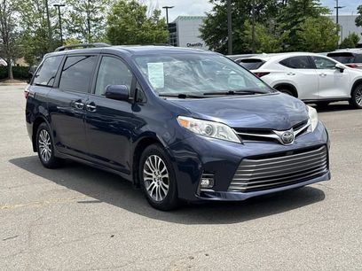 Used 2019 Toyota Sienna XLE w/ XLE Navigation Package