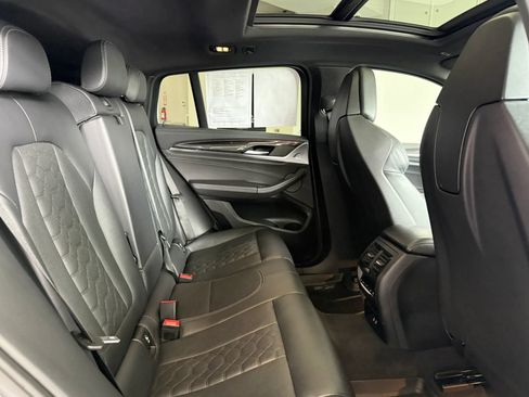 Used 2021 BMW X4 M Sport Utility 4D w/ Executive Package image 26