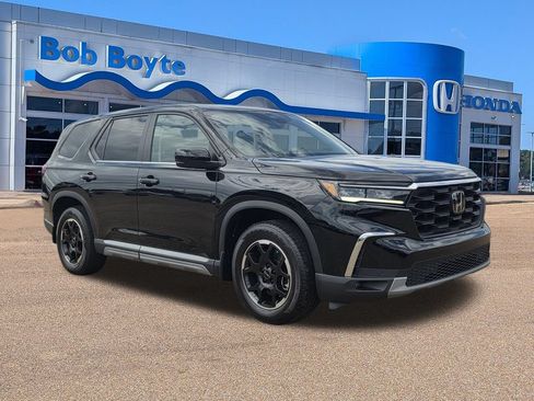 Used 2025 Honda Pilot EX-L image 3