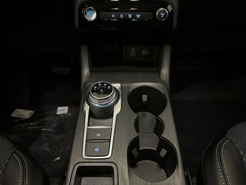 New 2025 Ford Escape SE image 11