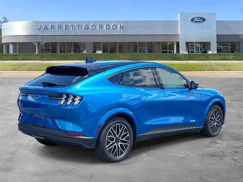 Certified 2025 Ford Mustang Mach-E Premium RWD image 4