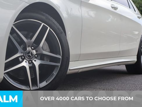 Used 2020 Mercedes-Benz S 560 Sedan w/ AMG Line Exterior image 3