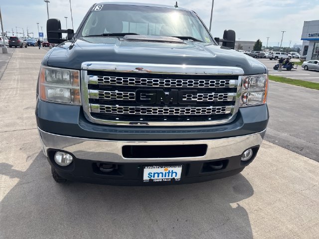 Used 2013 GMC Sierra 2500 SLT w/ SLT Convenience Package AWD/4WD image 8