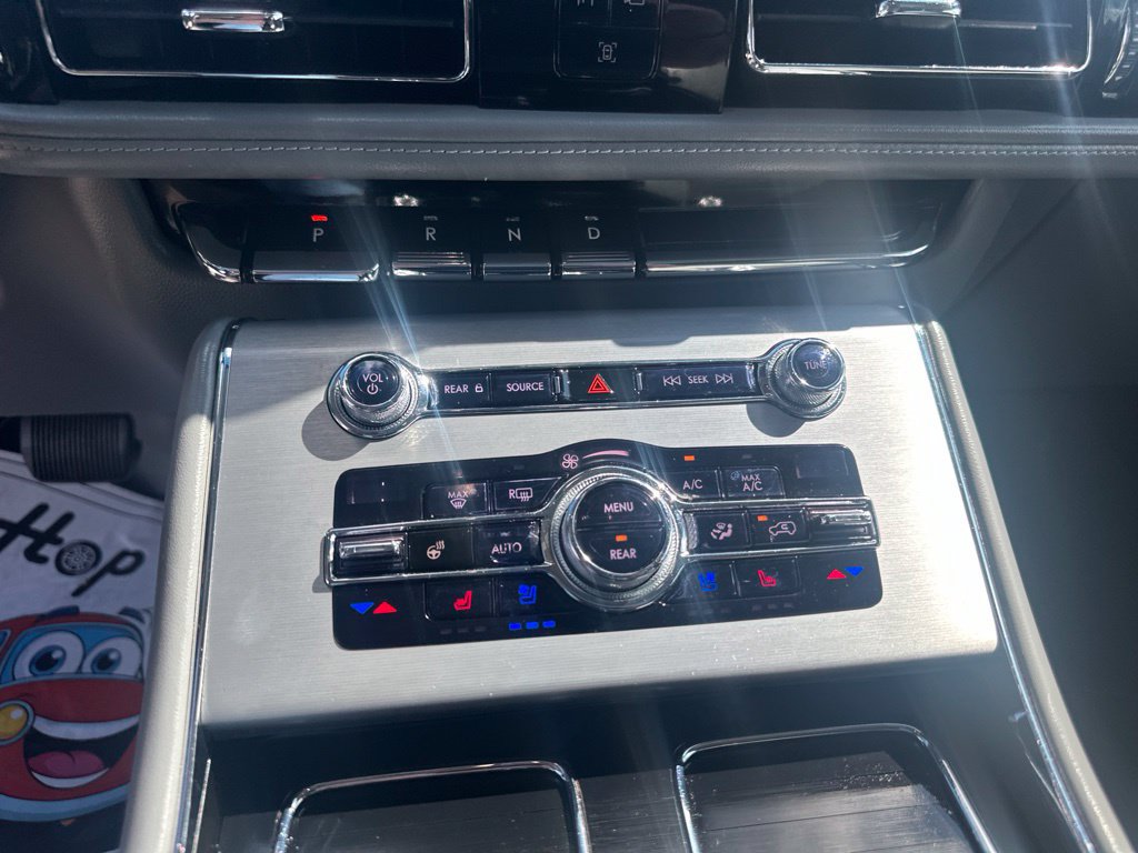 Used 2020 Lincoln Aviator Reserve w/ Equipment Group 201A RWD image 24