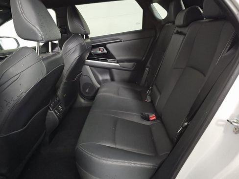 Used 2024 Toyota bZ4X Limited image 12