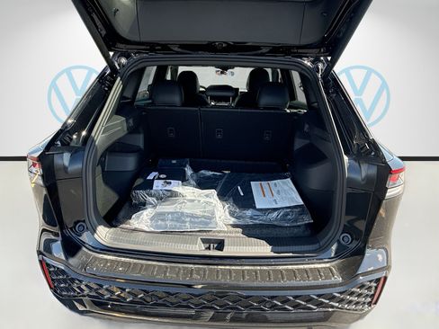 New 2026 Volkswagen Tiguan SEL R-Line image 22