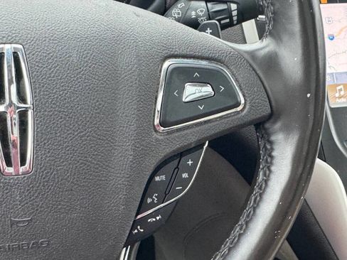 Used 2019 Lincoln MKC Reserve w/ MKC Climate Package image 22