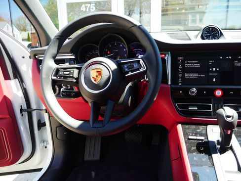 New 2026 Porsche Macan AWD/4WD image 22