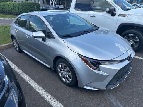Used 2020 Toyota Corolla LE FWD image 13