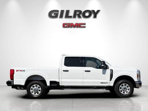 Used 2024 Ford F250 XLT AWD/4WD image 2