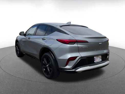 Used 2025 Buick Envista Sport Touring image 11