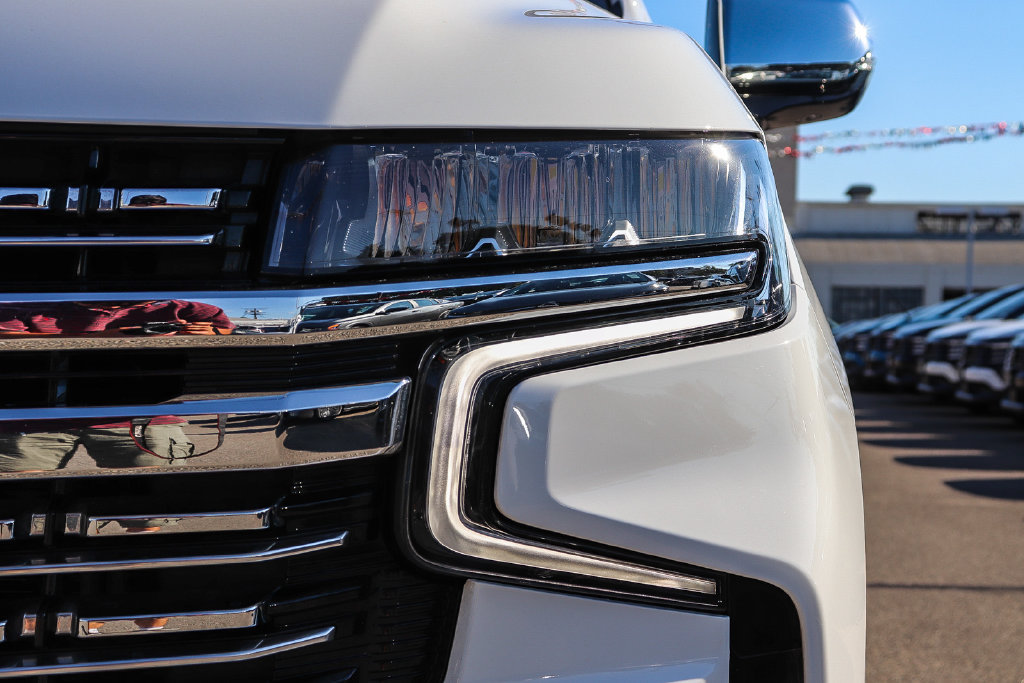 Used 2024 Chevrolet Tahoe Premier RWD image 4