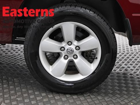Used 2024 RAM 1500 Classic SLT AWD/4WD image 31