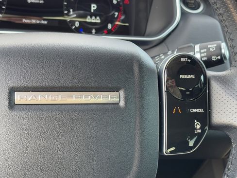 Used 2020 Land Rover Range Rover Sport SE image 20