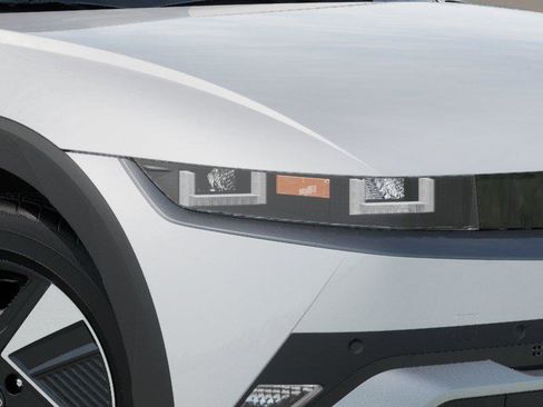 New 2025 Hyundai Ioniq 5 SE image 9