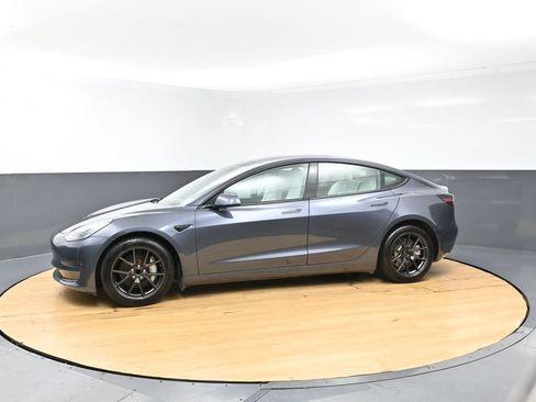 Used 2021 Tesla Model 3 Standard Range Plus RWD image 45