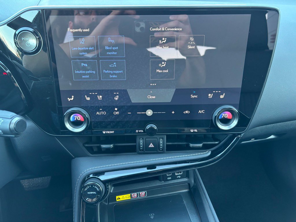 Used 2026 Lexus NX 350h AWD w/ Accessory Package (2T) image 16