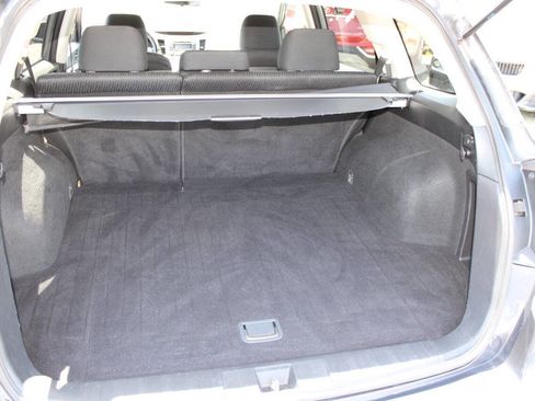 Used 2012 Subaru Outback 2.5i Premium w/ All-Weather Pkg AWD/4WD image 23