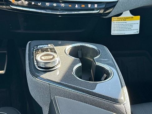New 2026 Cadillac Optiq Luxury 2 image 4