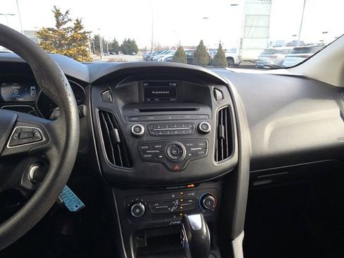 Used 2016 Ford Focus SE image 13
