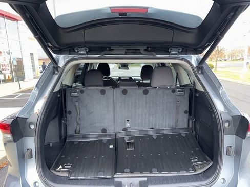 Certified 2022 Toyota Highlander LE image 22