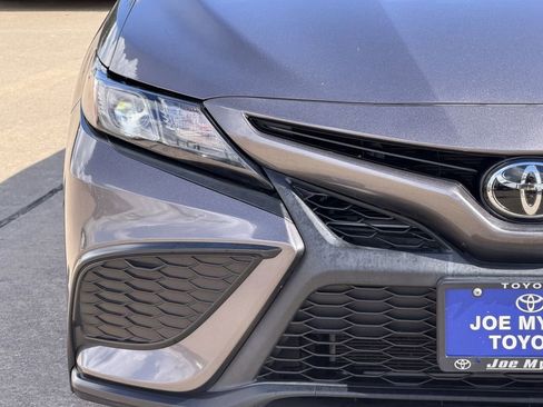 Used 2024 Toyota Camry SE FWD image 5