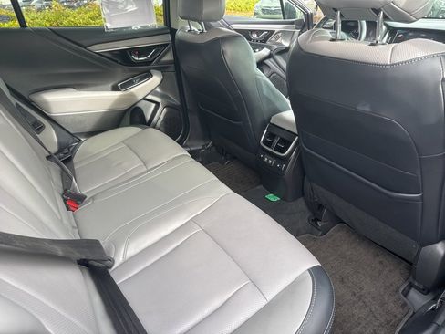 Used 2022 Subaru Outback Limited image 26