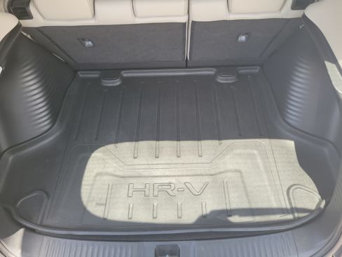 Certified 2024 Honda HR-V EX-L image 6