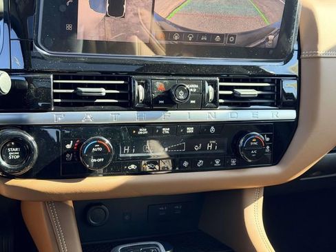 New 2026 Nissan Pathfinder Platinum AWD/4WD image 21