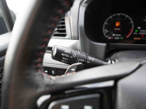 Used 2025 Honda Odyssey Sport-L image 13
