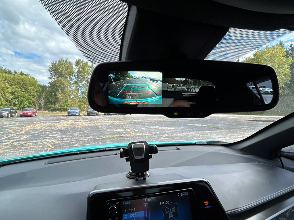 Used 2018 Toyota C-HR XLE FWD image 16