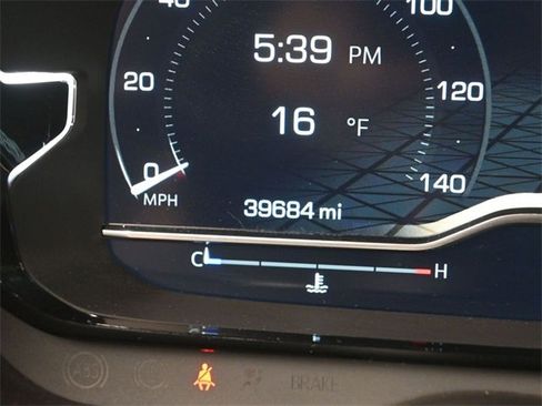 Certified 2024 GMC Yukon Denali image 38