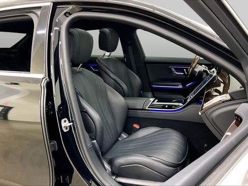 Used 2025 Mercedes-Benz S 500 4MATIC image 9