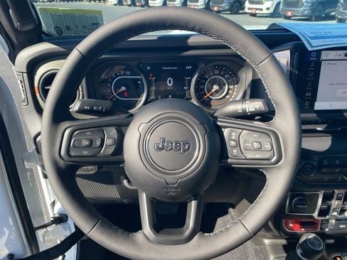 New 2026 Jeep Gladiator Mojave image 17