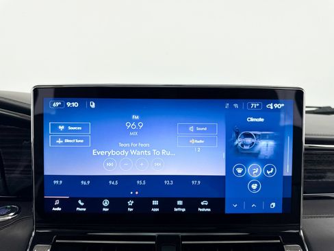 Used 2022 Lincoln Navigator L Black Label AWD/4WD image 8