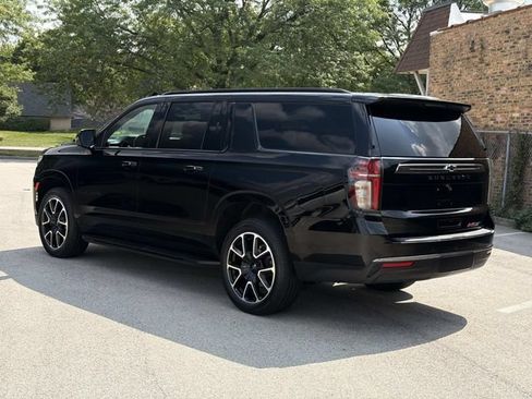 Used 2022 Chevrolet Suburban RST w/ Luxury Package AWD/4WD image 7