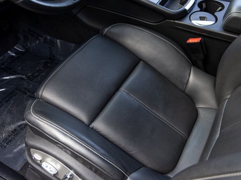 Used 2023 Porsche Macan GTS image 30