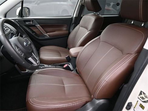 Used 2018 Subaru Forester 2.5i Touring w/ Popular Package #3B image 19