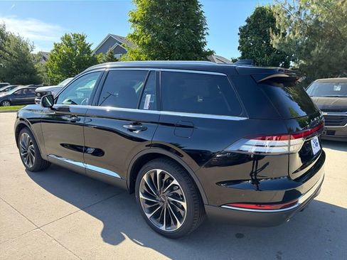 New 2026 Lincoln Aviator Reserve AWD/4WD image 8