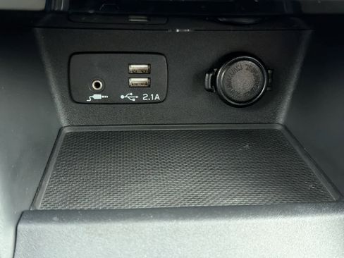 Certified 2023 Subaru Forester Limited image 34