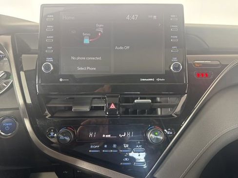 Used 2022 Toyota Camry LE w/ Audio Upgrade Package FWD image 15