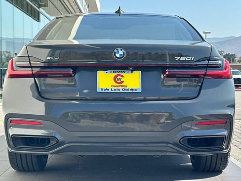 Used 2021 BMW 750i xDrive w/ Executive Package AWD/4WD image 4