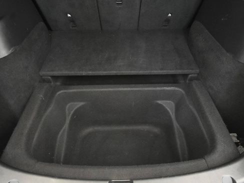 Used 2022 Tesla Model Y Long Range AWD/4WD image 33