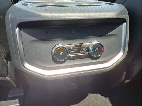 Used 2025 Ford Expedition Max Platinum AWD/4WD image 18